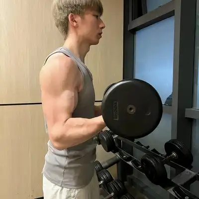 夏俊
